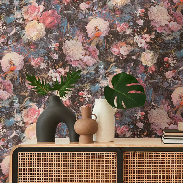 Opulent flowers and shimmering effect wallpaper