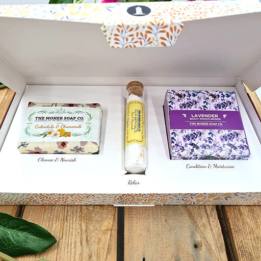 The simple yet beautiful Aran Evening gift box, filled with a Calendula & Chamomile soap, Lavender body moisturiser and Calm Oats & Chamomile bath salts in a glass vial