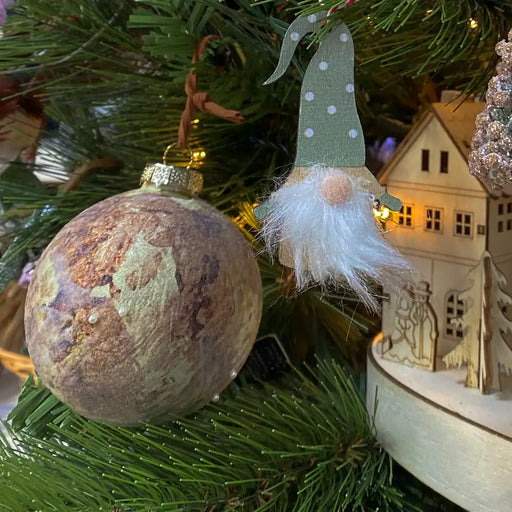 Glass pearl wool white, cinnamon and gold Christmas bauble