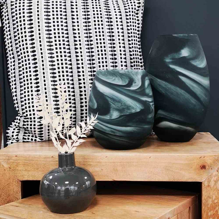 HUBSCH grey porcelain vase and home accessories